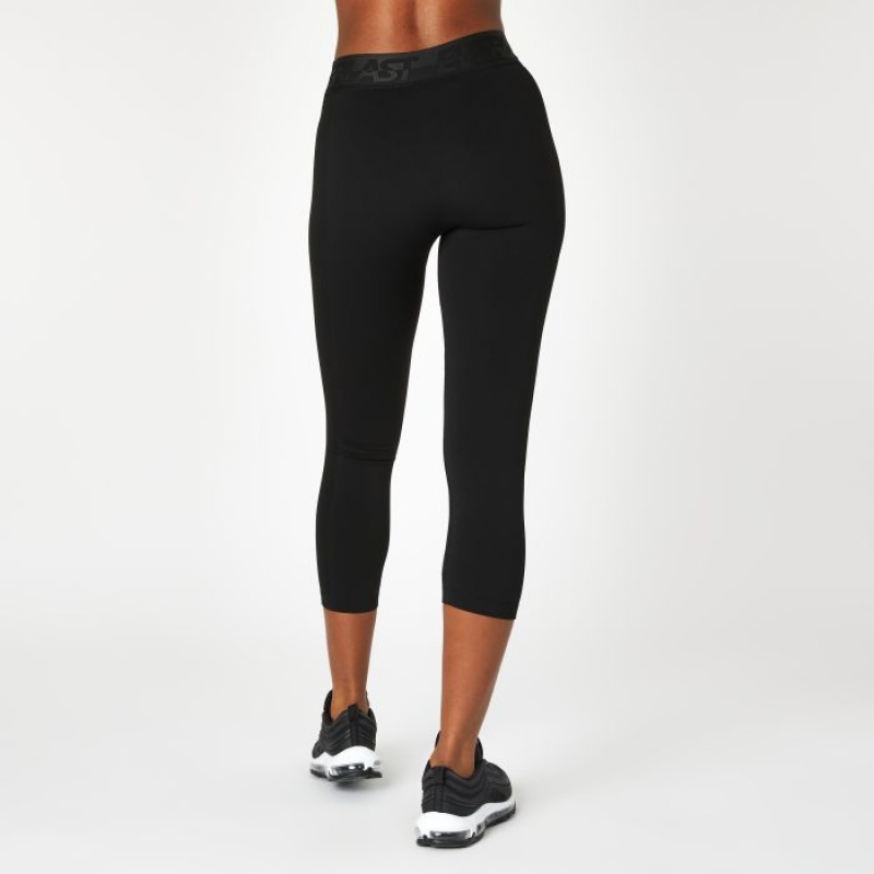 Black Everlast Seamless Paneled Capri Women's Legging | 52896BSEL